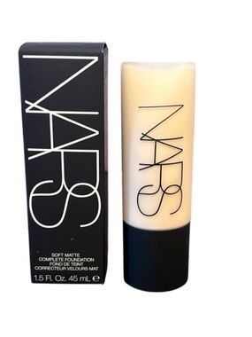 NARS Soft Matte Complete Foundation - Light 0- Siberia